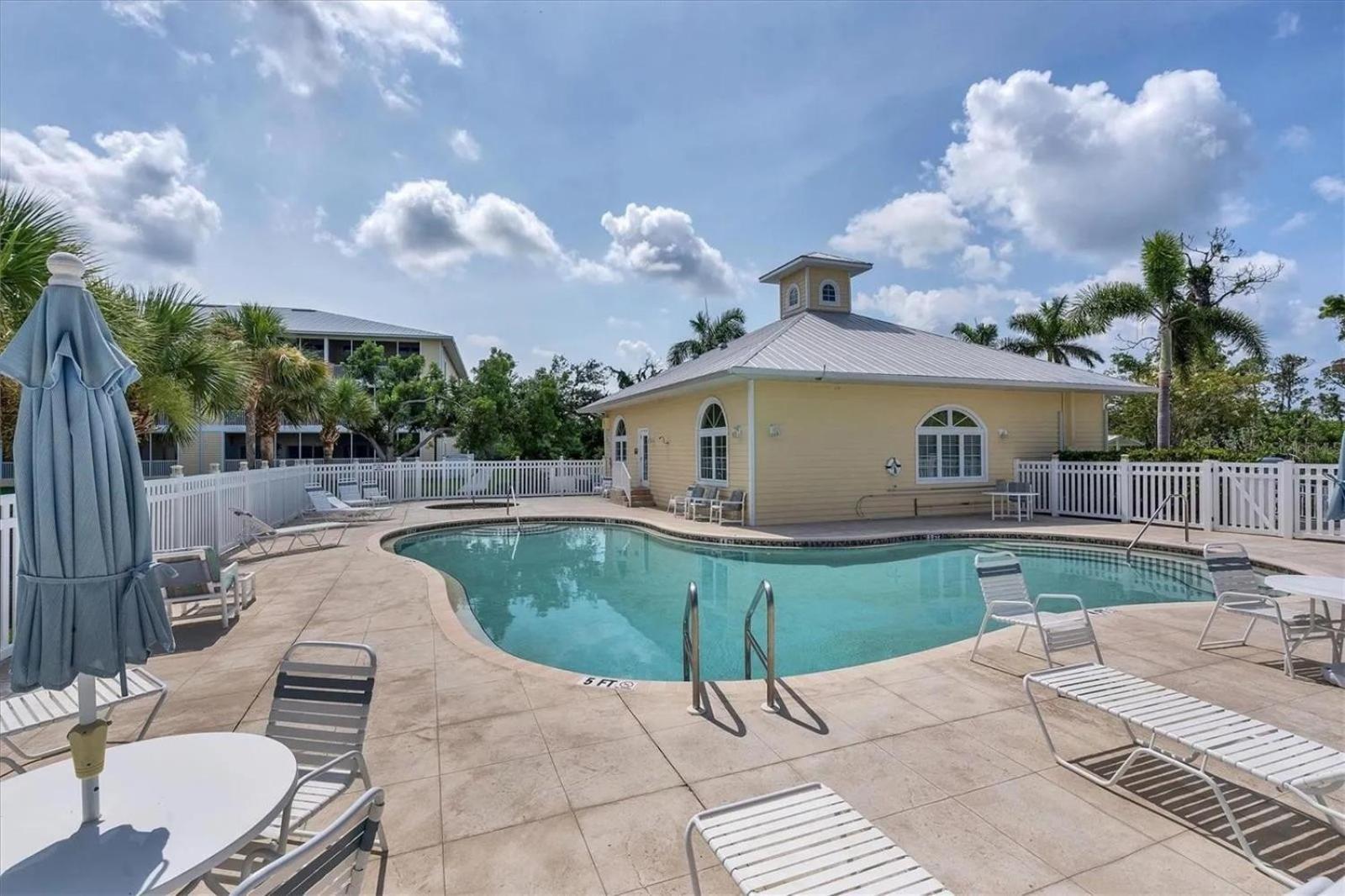 Waterside Condo Rotonda West Exterior photo